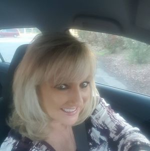 Meet your Posher, Ellen